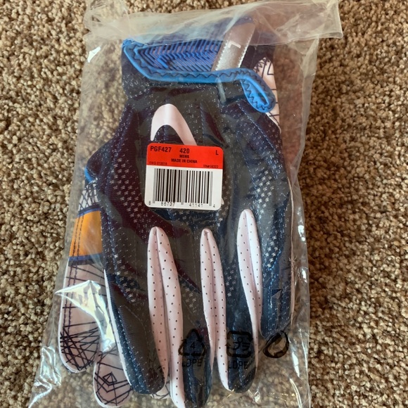 Nike Men’s Football Gloves - Picture 4 of 4